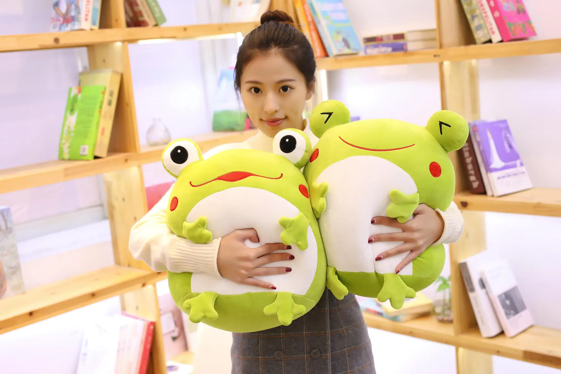 

Kawaii Frog Pillow With Pocket Soft&Warm Stuffed Plush Real-life Animal Doll Toys Big Cushion Peluche Gift Kids Bed Home Decor