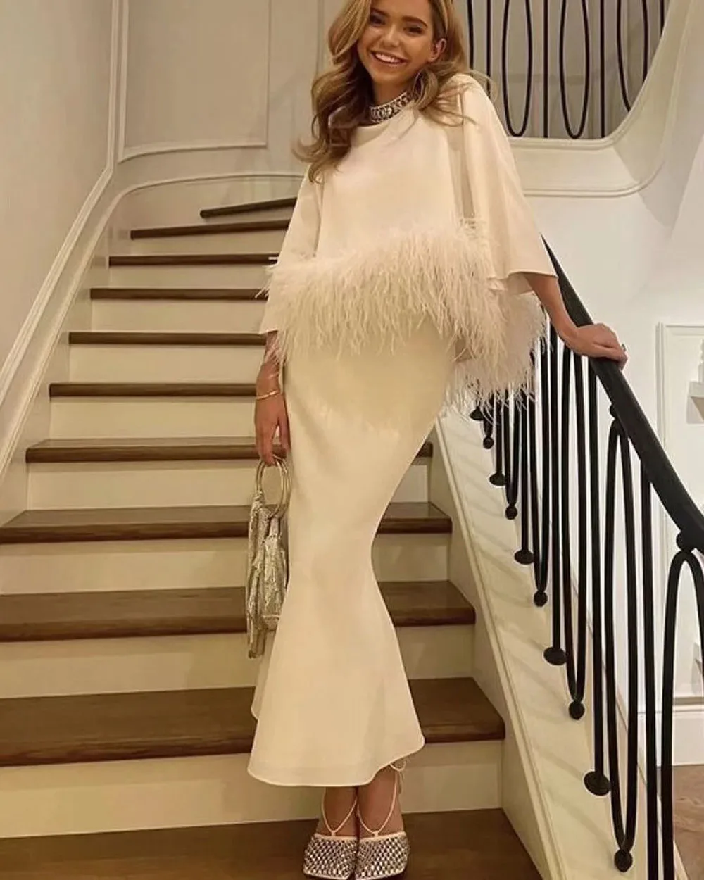 Robe de soirée beige pour femmes, tenue de soirée, Dubaï, longueur de rinçage, col rond, plumes, robe de Rh, Arabie saoudite, formel, quoi que ce soit