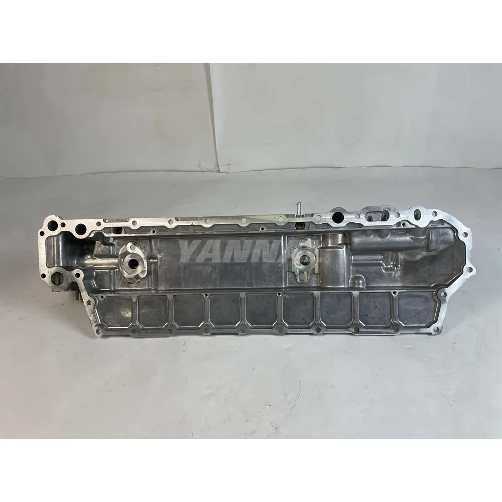 

6SD1 Oil Cooler Cover For Isuzu Engine Part