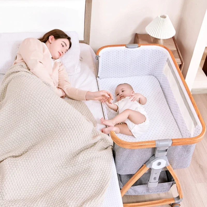 Aluminum Alloy Frame baby crib Baby Bassinet, bed foldable bed newborn splintered bed Baby Cradle with matress and nursing table