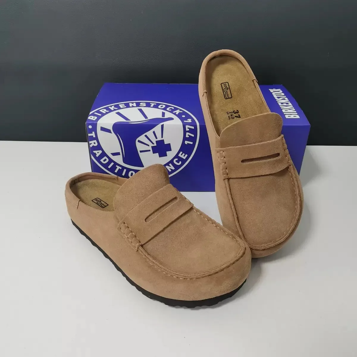 Litfun Neue Damen-Clogs, modische Kork-Wildleder-Pantoletten, klassische Kork-Pantoletten mit rutschfester Sohle für den Außenbereich, mit Fußgewölbestütze. – Detail 9