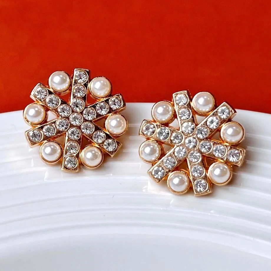 

10pcs Metal Button Sewing Clothing Accessories Inlaid Rhinestone Pearl DIY Craft Button Hollow-out Snowflake Shape Buttons