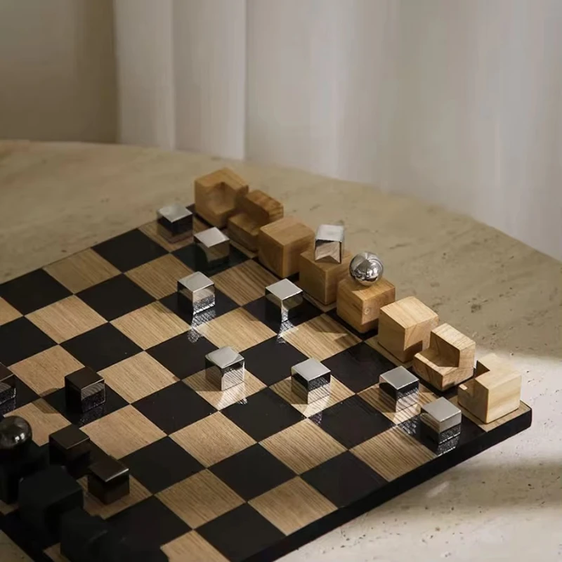 

Современный твердый деревянный металлический художественный орнамент в виде шахматной доски, настольный домашний ремесел, оригинальный дизайн, орнамент для отеля