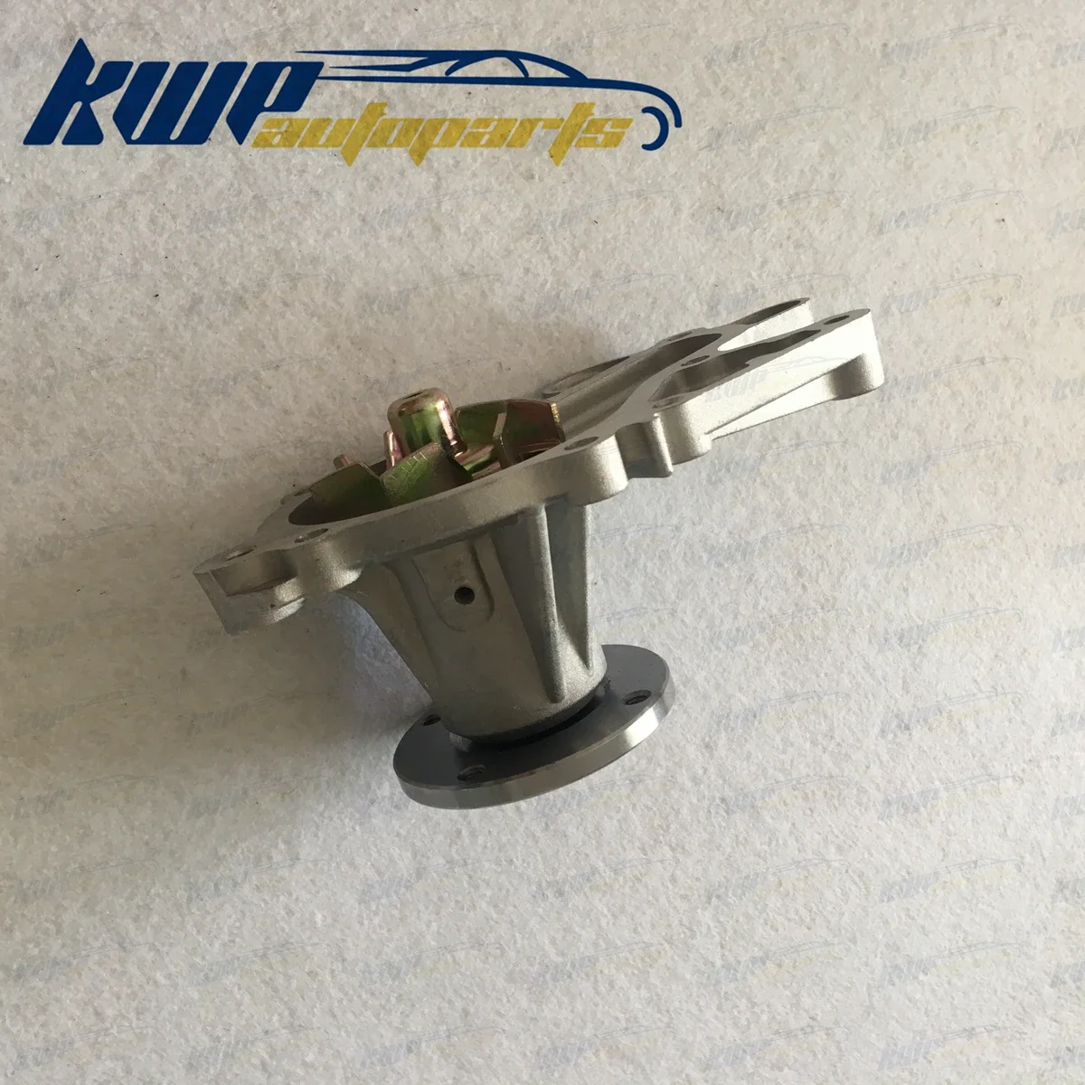 مضخة مياه لسيارة شيفروليه مترو جيو مترو سوزوكي 1.0L L3 1.3L L4 GWS-15A WP8006 G13A G13B SW413 #4