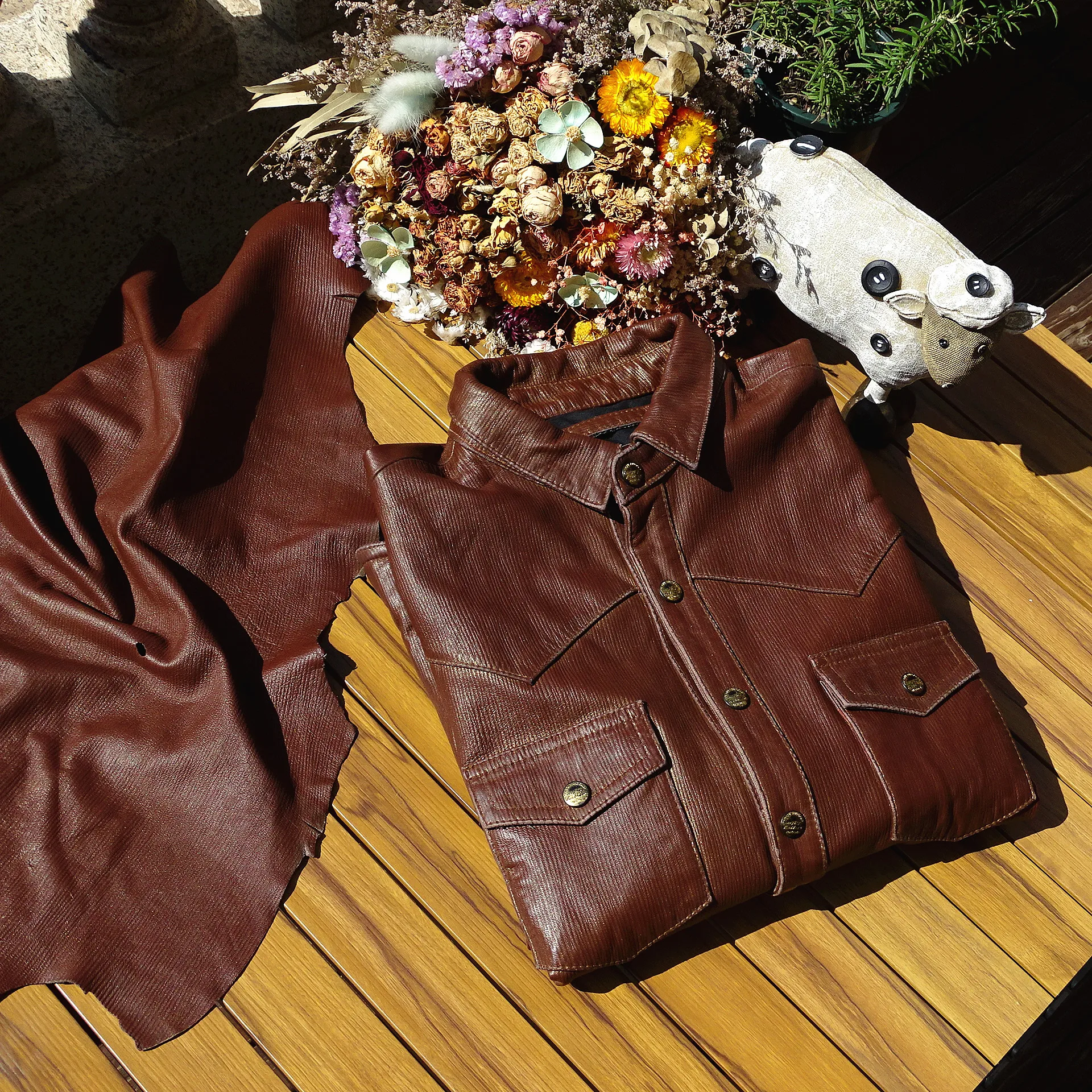 

Limited Edition 60 Pieces Core Old Faioned American Retro Lamb Skin Leather Jaet Core Youth Vitali Sle Single Button ...