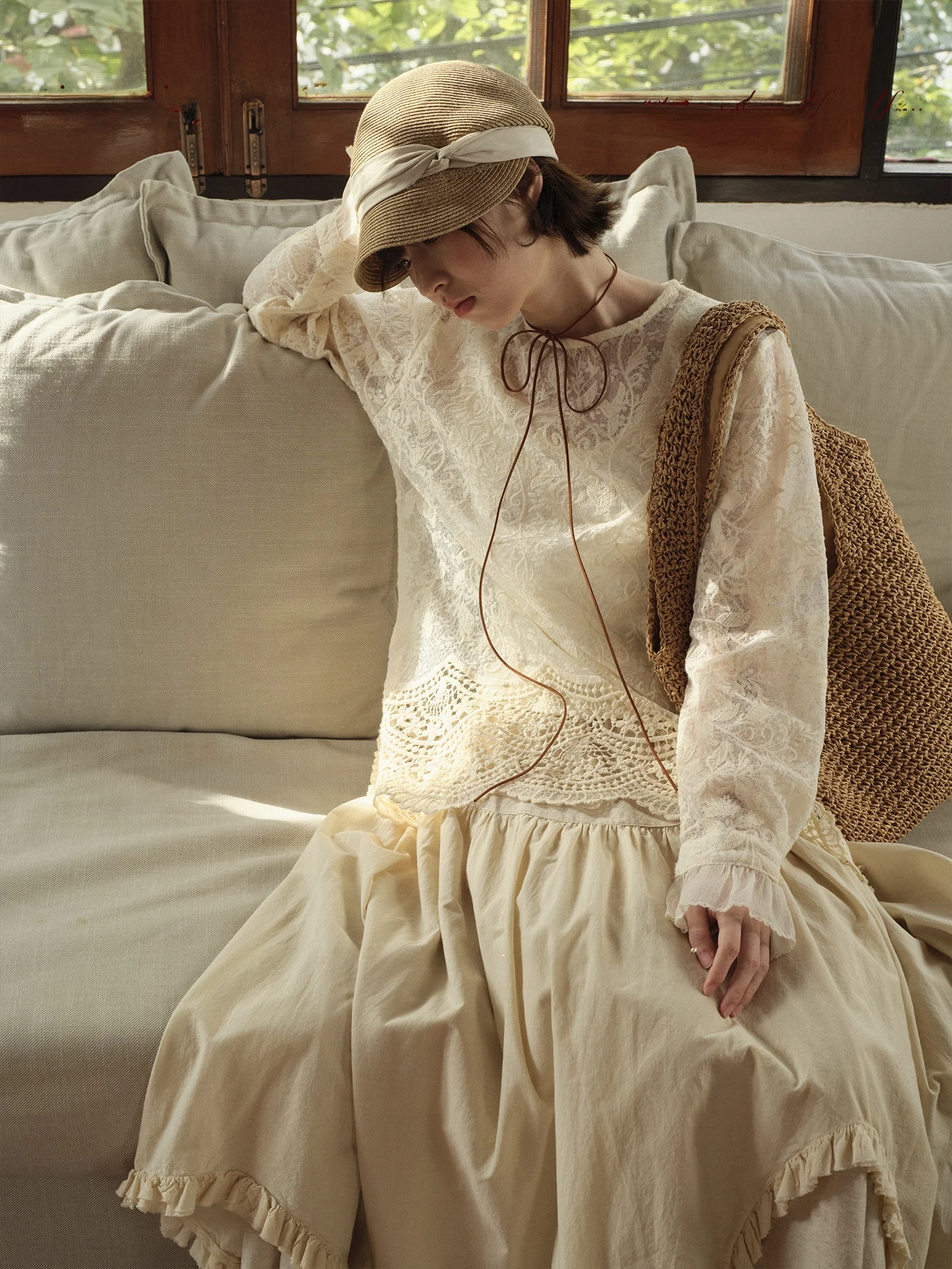 

Женская свободная многослойная футболка с цветочным кружевом в стиле ретро, с длинным рукавом, круглым вырезом, из полиэстера, с эффектом похудения