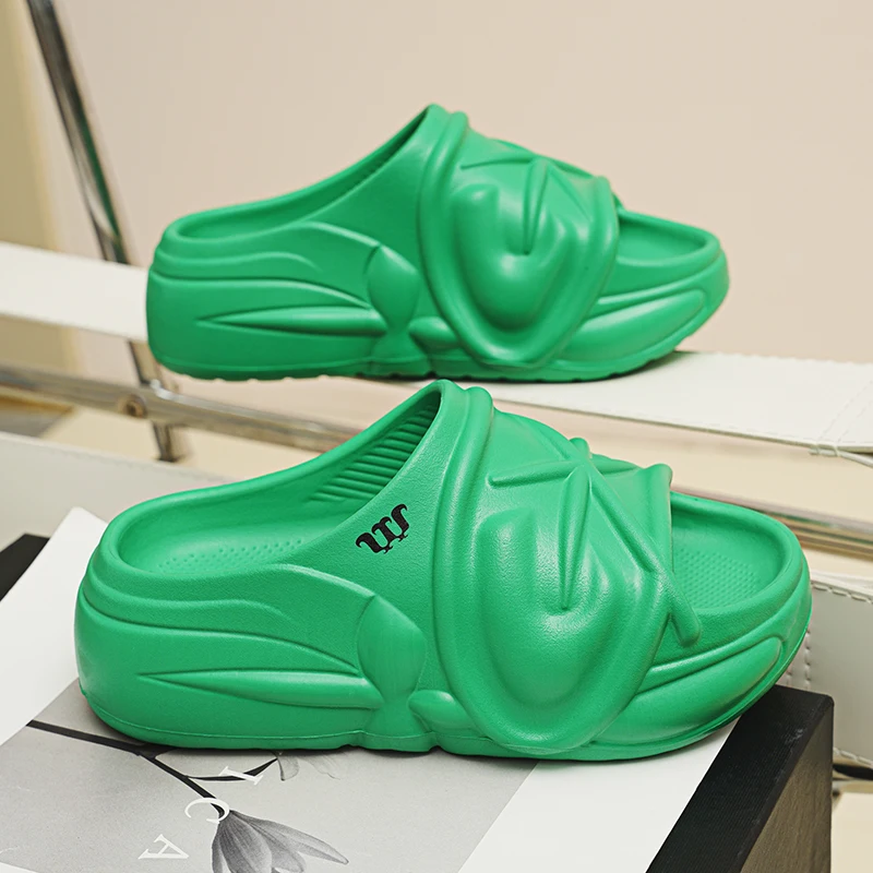 

New women's slippers Thick-soled high-heeled slippers Summer outdoor Dopamine soft base Fashionable and trendy slippers