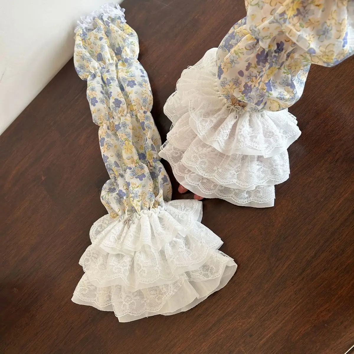 로리타 자외선 차단 팔 토시 - 레이스와 리본 장식이 있는 레이어드 러플 디자인 Y2K 카와이 스타일 슬리브 커버