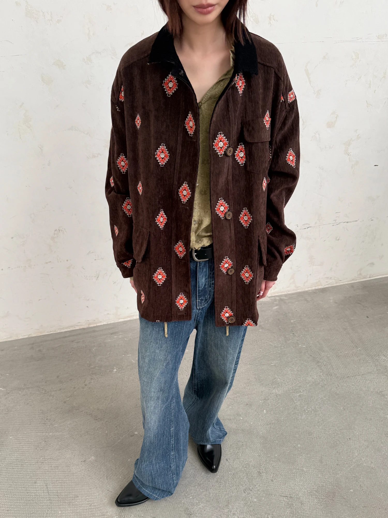 COINROVA Giacca in velluto a coste con ricamo a blocchi di colore, design da donna, colore rosso, vestibilità ampia, tessuto in poliestere