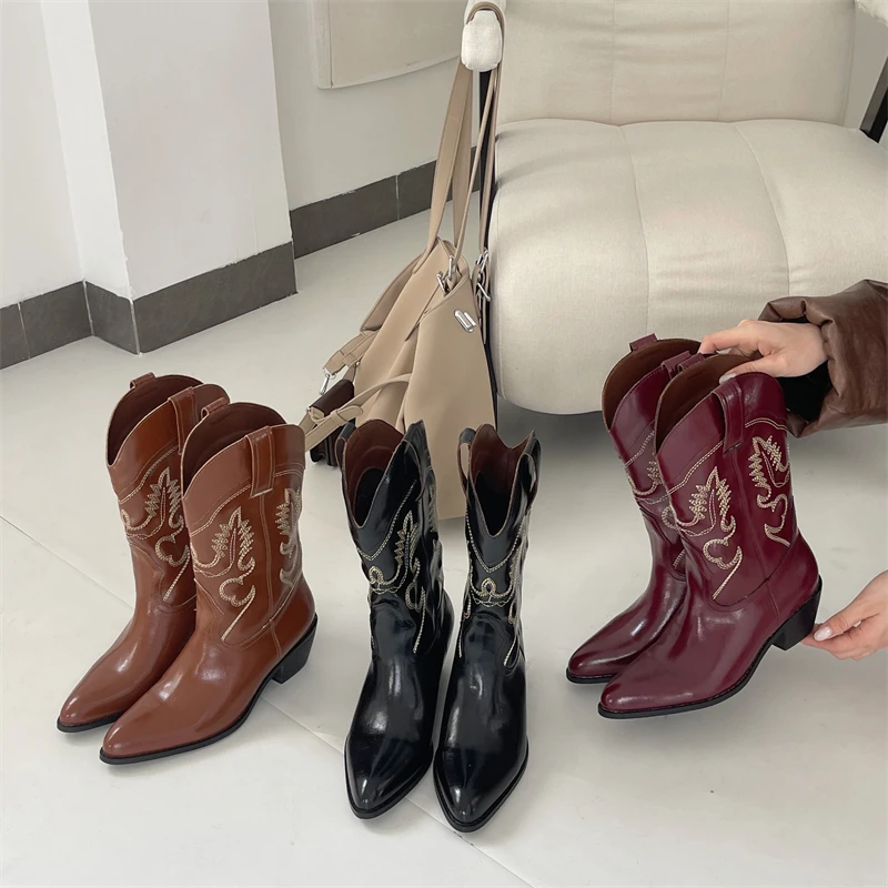 

Fashion Winter Autumn Boots Women Retro Pointed Toe Embroidery Square Heel Western High Heel Mid Calf Boots
