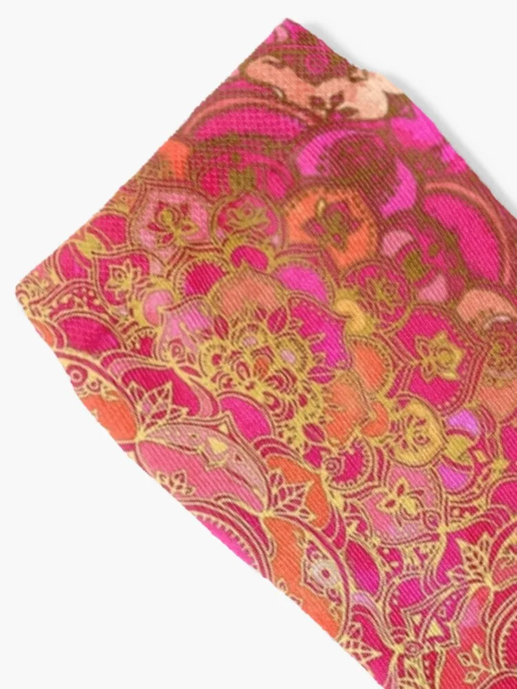 Hot Pink and Gold Baroque Floral Pattern Socks Mens Tennis Winter Man Sock