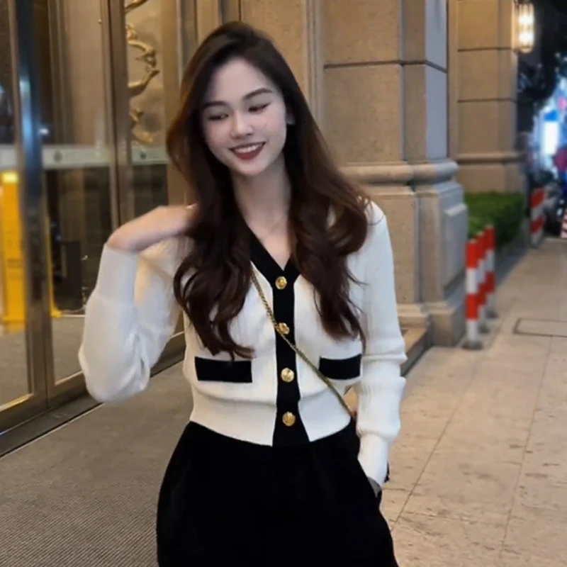 Women V-neck Knitted Cardigan Korean Style Single Breasted Knitted Sweater Spring Autumn Long Sleeve Coat Female Short Cardigan
