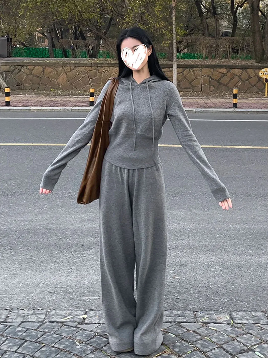 

Fashionable High-End Grey Hooded Drawstring Design Knitted Long Sleeve Sweatshirt Women's New Casual Pants Long Trousers Two-...