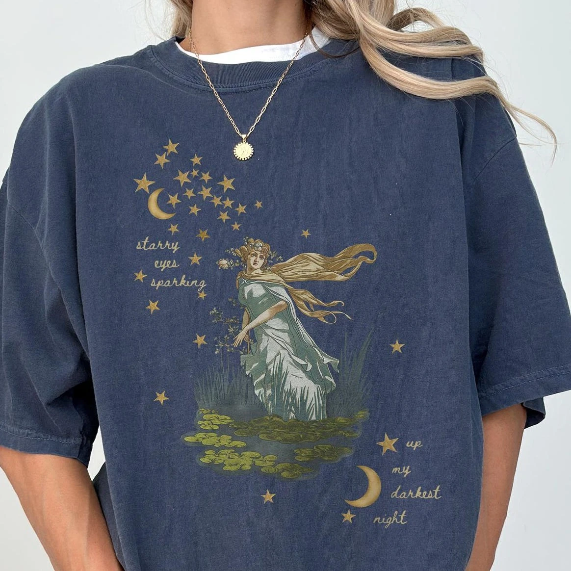 Starry Eyes Graphic Tee: Vintage Celestial Moon, Stars, Gorgeous, Reputation