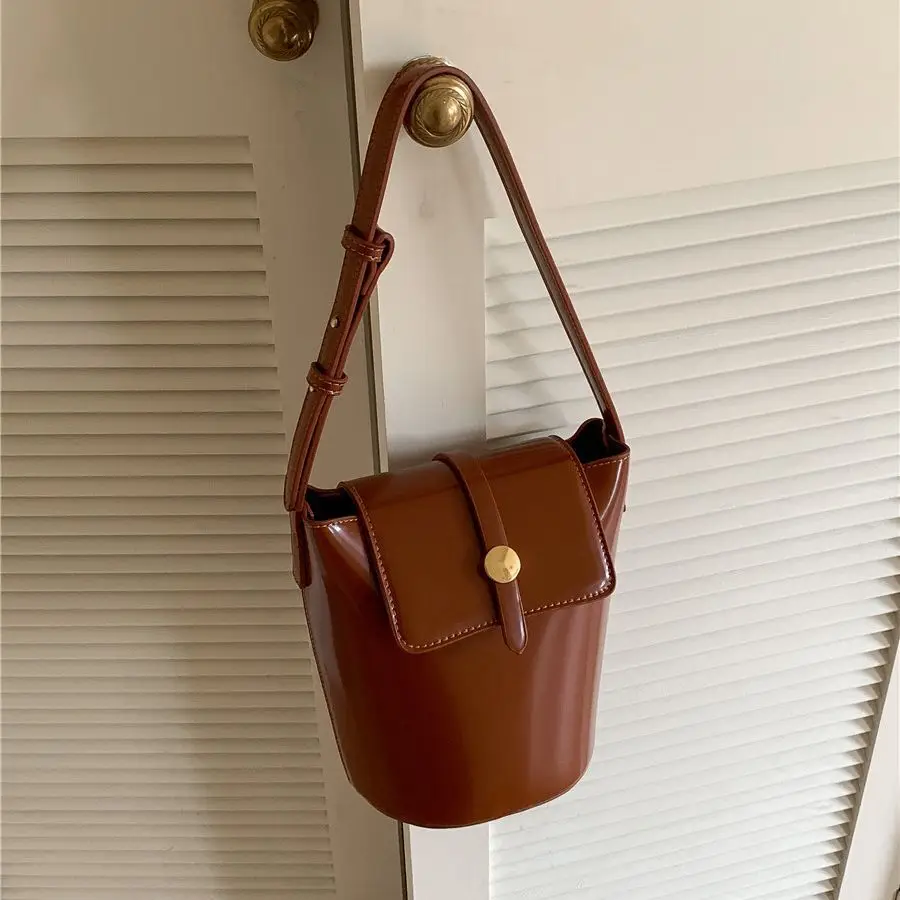 New Korean Version Cylindrical Fashionable Underarm Bucket Bag