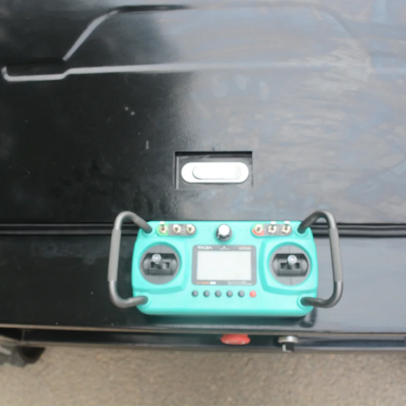 جزازة العشب الآلية عن بعد لقطع العشب الآلي مصنوعة من جزازة العشب ذاتية الدفع سهلة