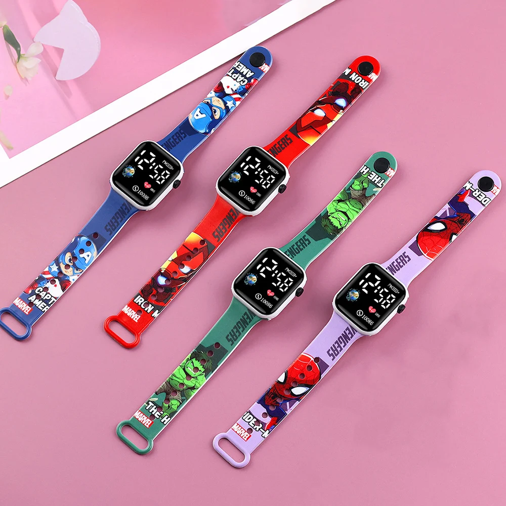 

Спортивные детские часы с Человеком-пауком для мальчиков, Железный человек, Капитан, супергерой, детские светодиодные часы, цифровые часы, студенческие игрушки, подарки