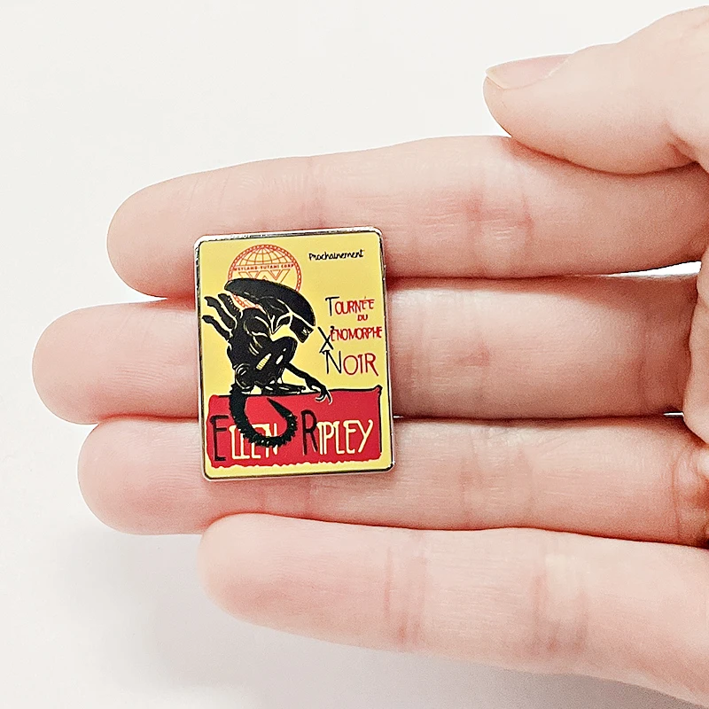 Ellen ripley xenomorphe enamel pin vintage movie poster badge Jewelry Collectibles gifts
