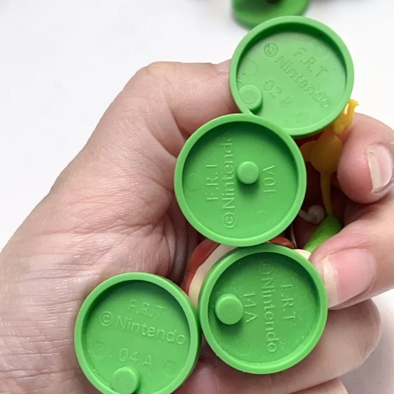 Japanese Super Mario Pikmin Villager Mini Collectible Figure | Desktop Toy Ornament 2inch