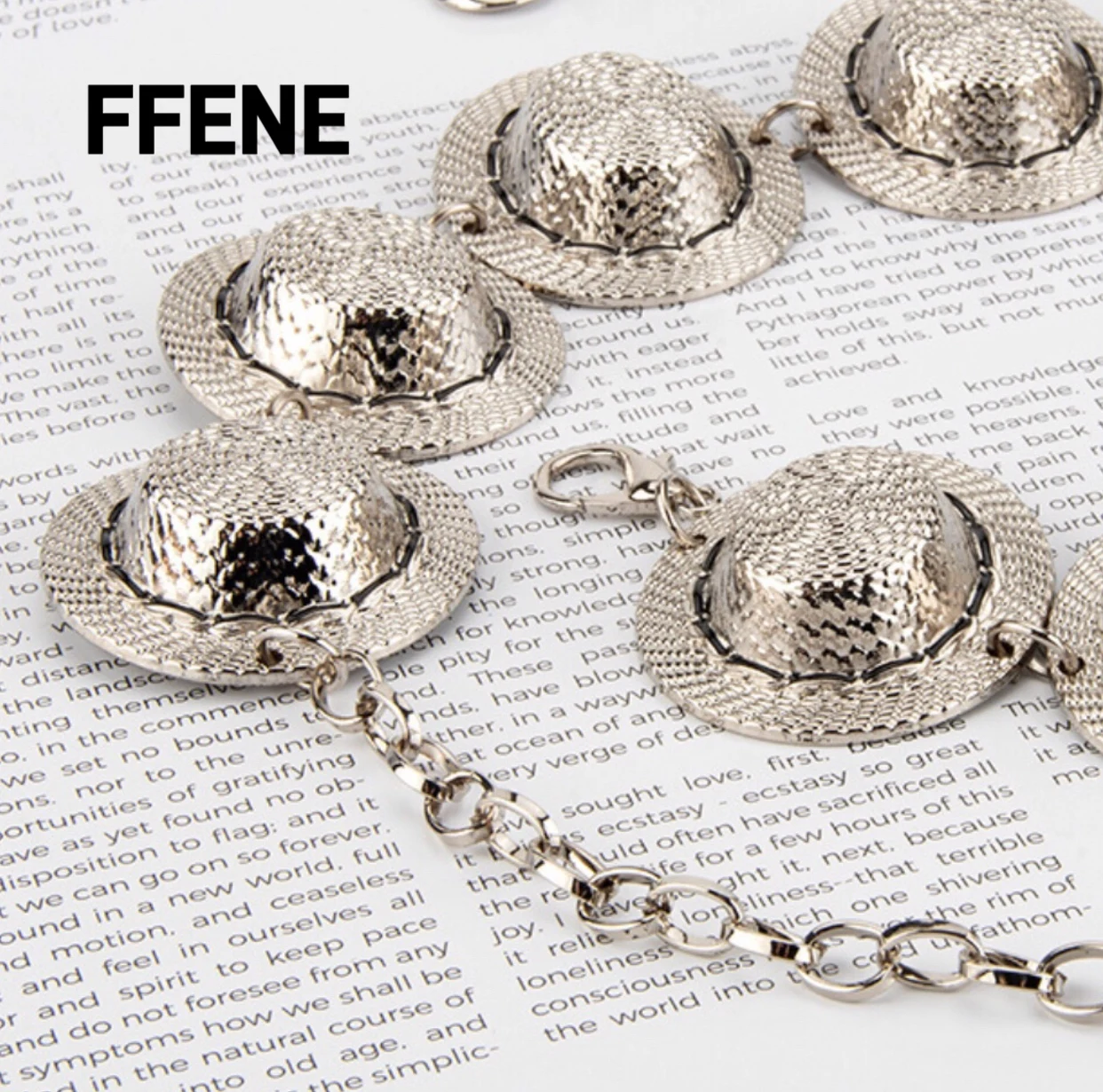 

[Special] European and American high-end feeling grass hat decoration waist chain women's retro metal dress with unique fashion