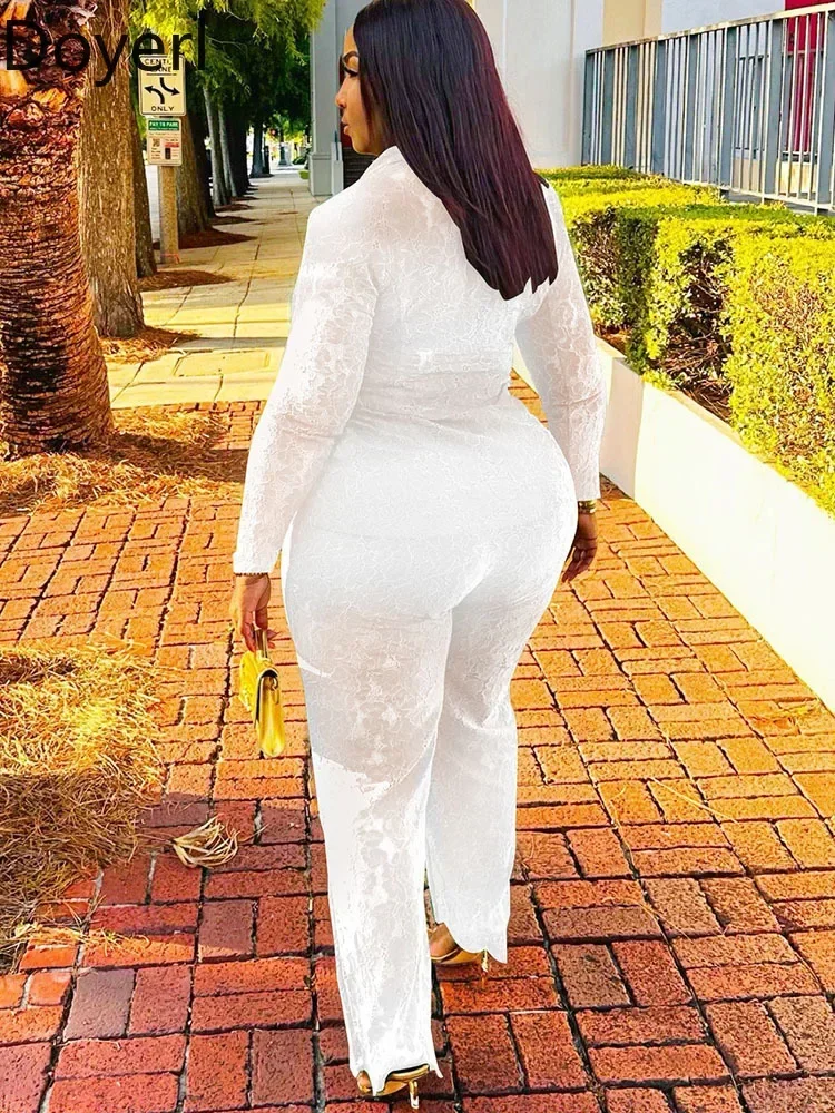 طقم ملابس حفلات النادي من Doyerl مكون من قطعتين شفافة بياقة مدببة وقميص علوي وسراويل مستقيمة متطابقة