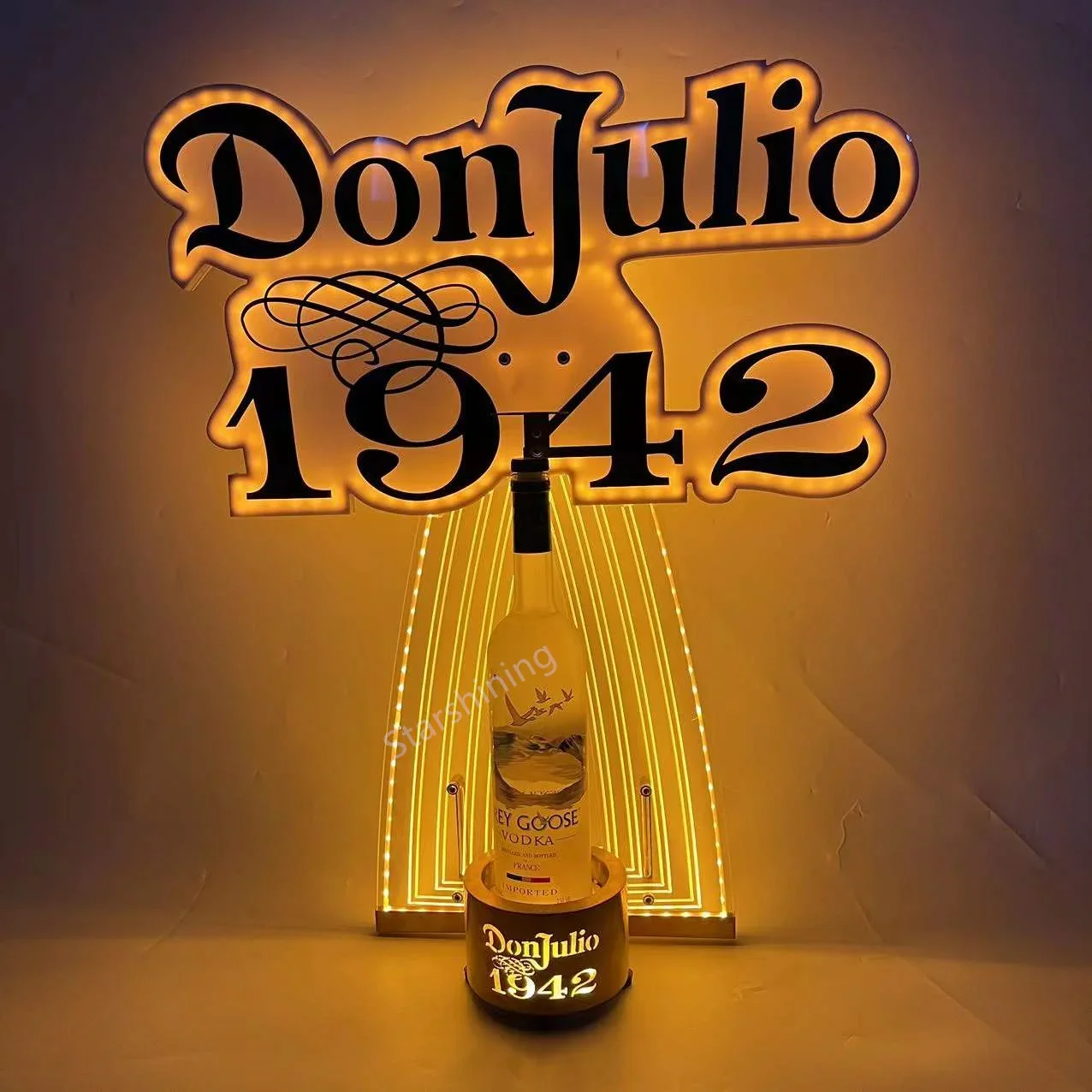 Don Julio1942 Tequila Bottle Presenter Custom logo Champagne Bottle Presenter Acrylic VIP Bottle Service Display Rack