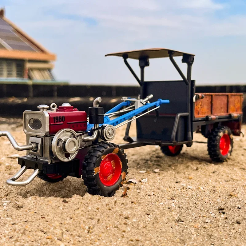 

1/24 Rust Version Alloy Classic Hand Tractor Model Metal Agricultural Vehicle Farming Pickup Car Model Sound Light Kids Toy Gift