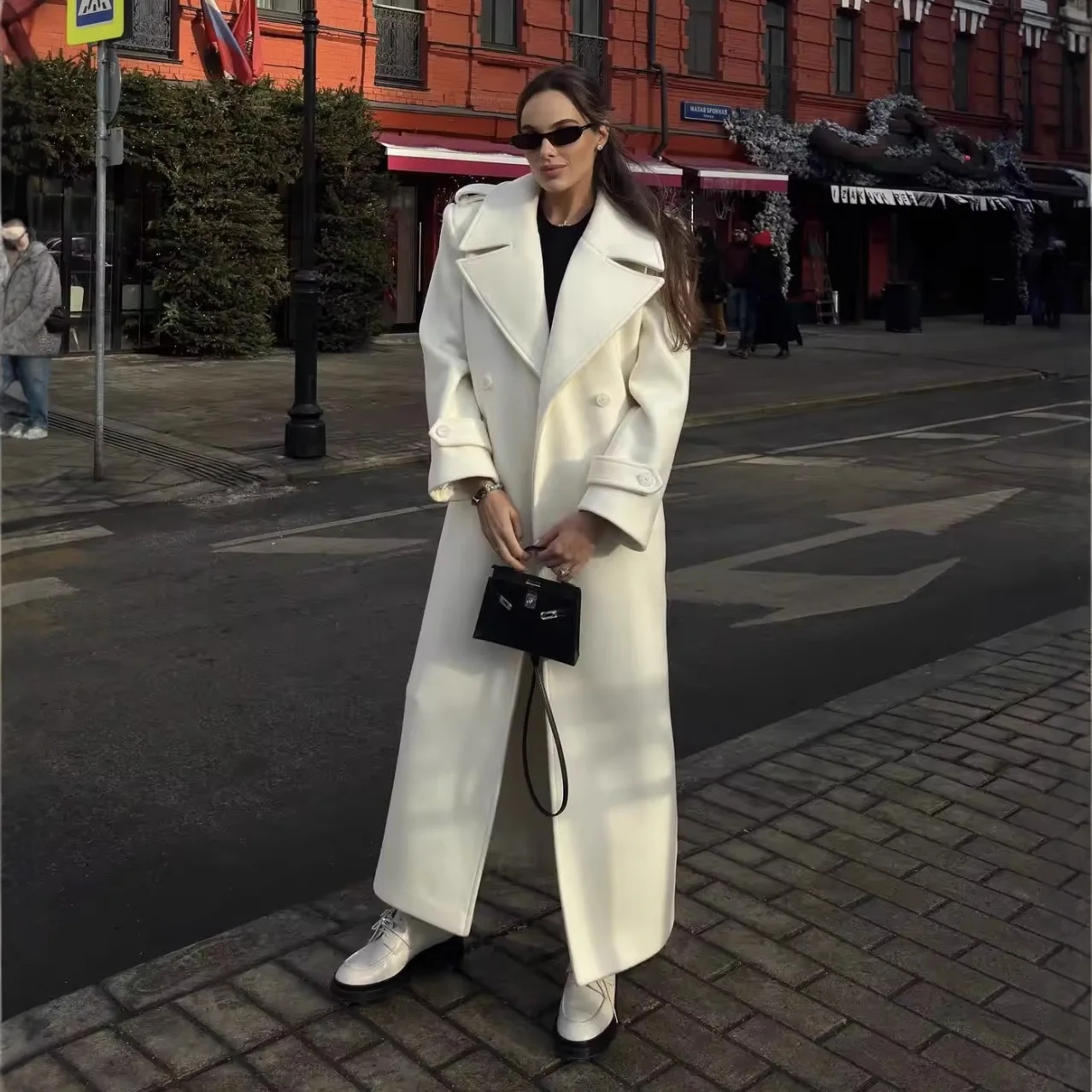 معطف طويل كلاسيكي من التويد ذو طية صدر كبيرة معاطف نسائية أنيقة فضفاضة بحزام مزدوج الصدر معطف نسائي شتوي كلاسيكي أنيق للشارع