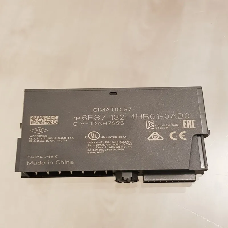Module 6ES7132-4HB01-0AB0 en stock
