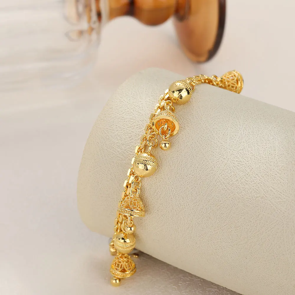 New High Quality Sense of Fashion Jewellery Womens Bracelet Bell Pendant Vintage Style Bracelet