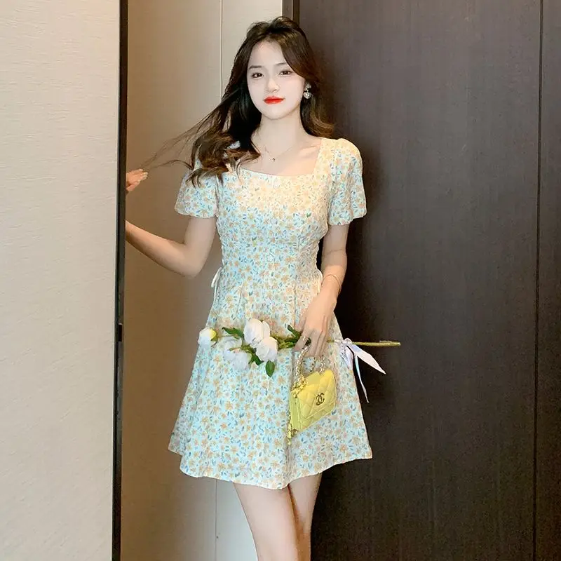 First Love Floral Dress for Women New Temperament Square Collar Puff Sleeves Waist-hugging to Make Them Look Thin