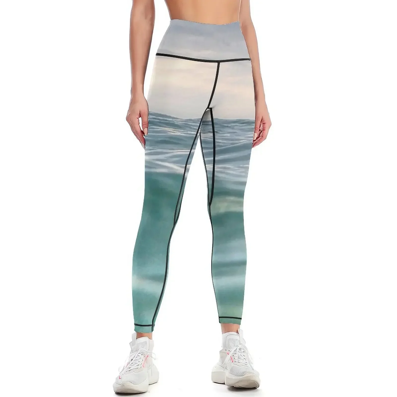 

Soft and dreamy nature, magical ocean sea picture of water in nature.Caroline Laursen original Leggings