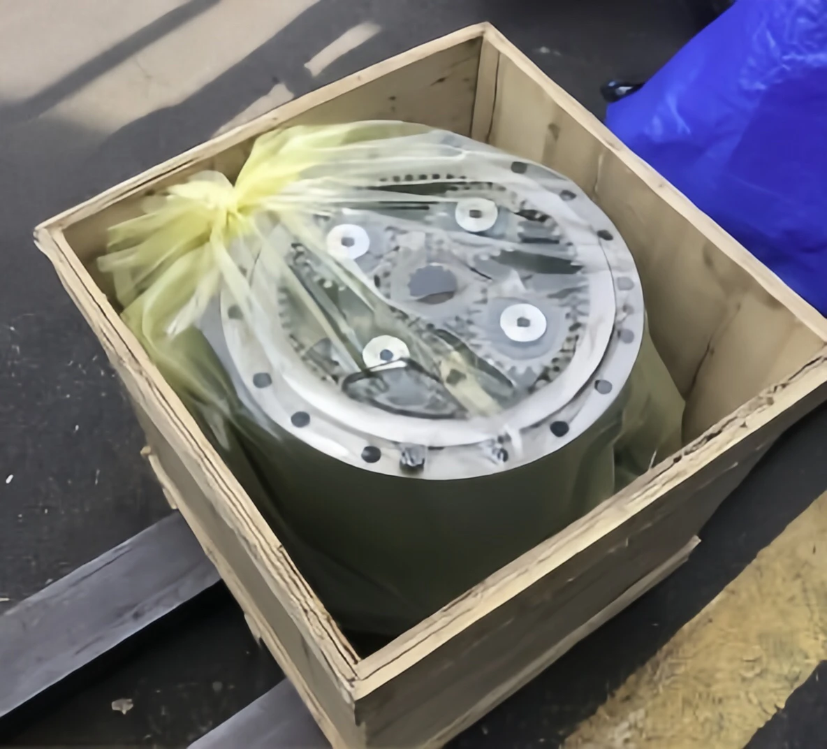Final Drive R150-9 Assembly Travel Motor Gearbox Assembly Part for R150-9 Excavator