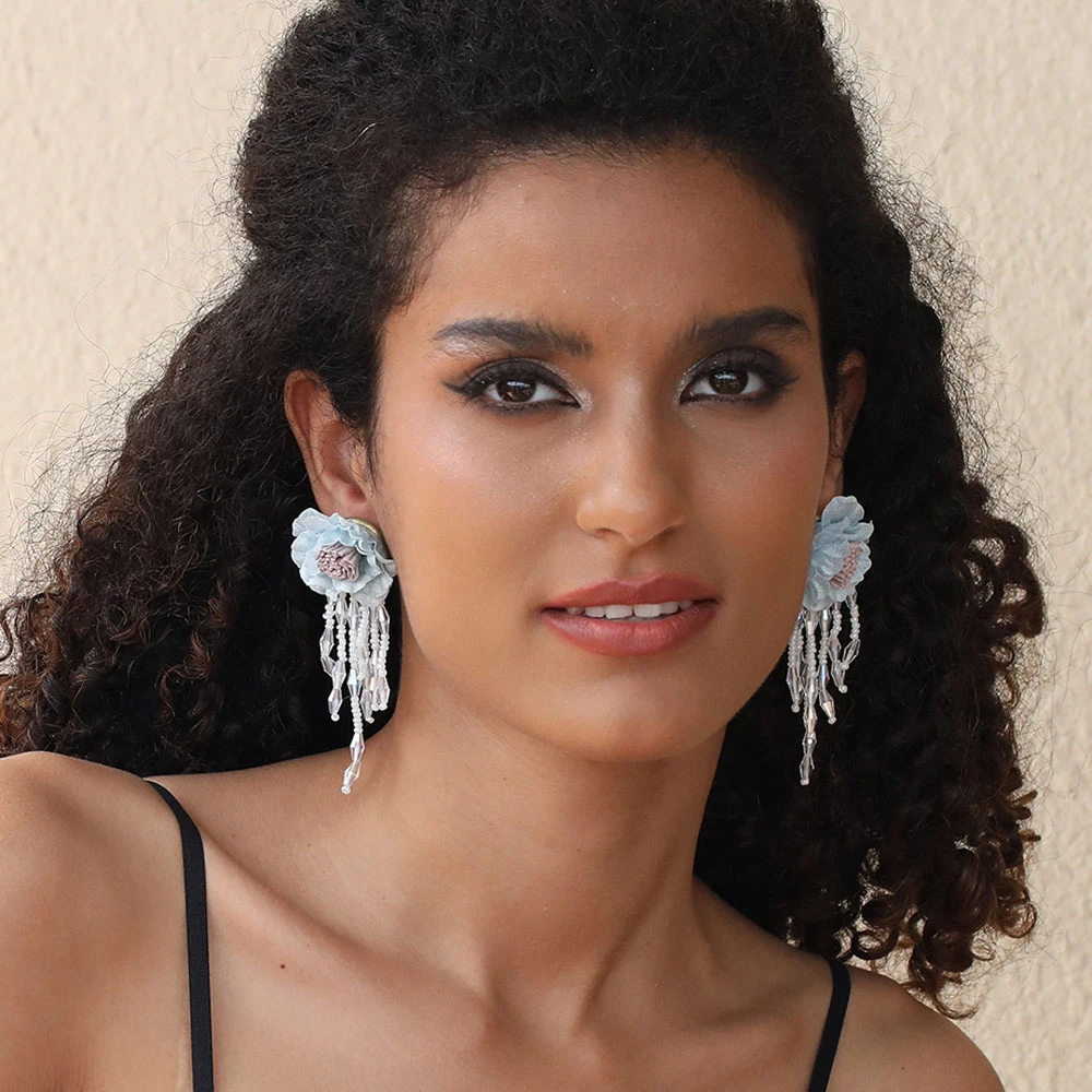 Boucles d'oreilles en cristal de carillon pour femmes, boucles d'oreilles longues pour mariées, fête de mariage, fleur, perle, pompon, boucle d'oreille goutte, accessoires de bijoux de luxe, 2025