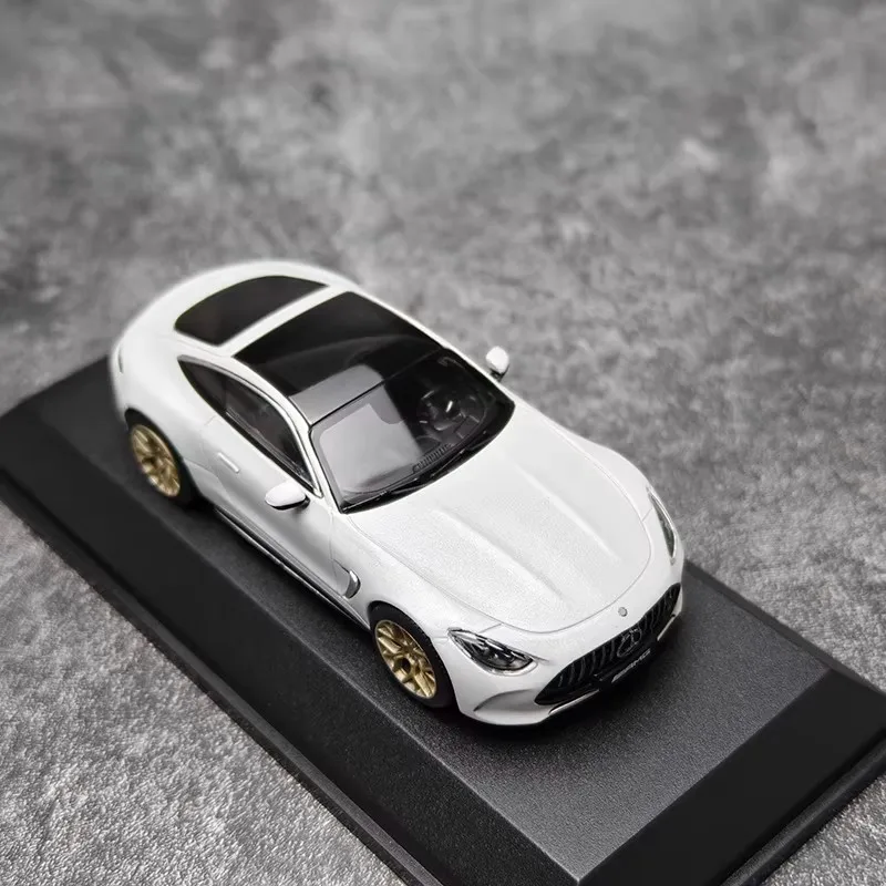 ISCALE 1/43 Mercedes-Benz AMG GT63 4Matic 2021 C63 Diecast Alloy Car Model Simulation Collection Cars Model Boy Birthday Gifts