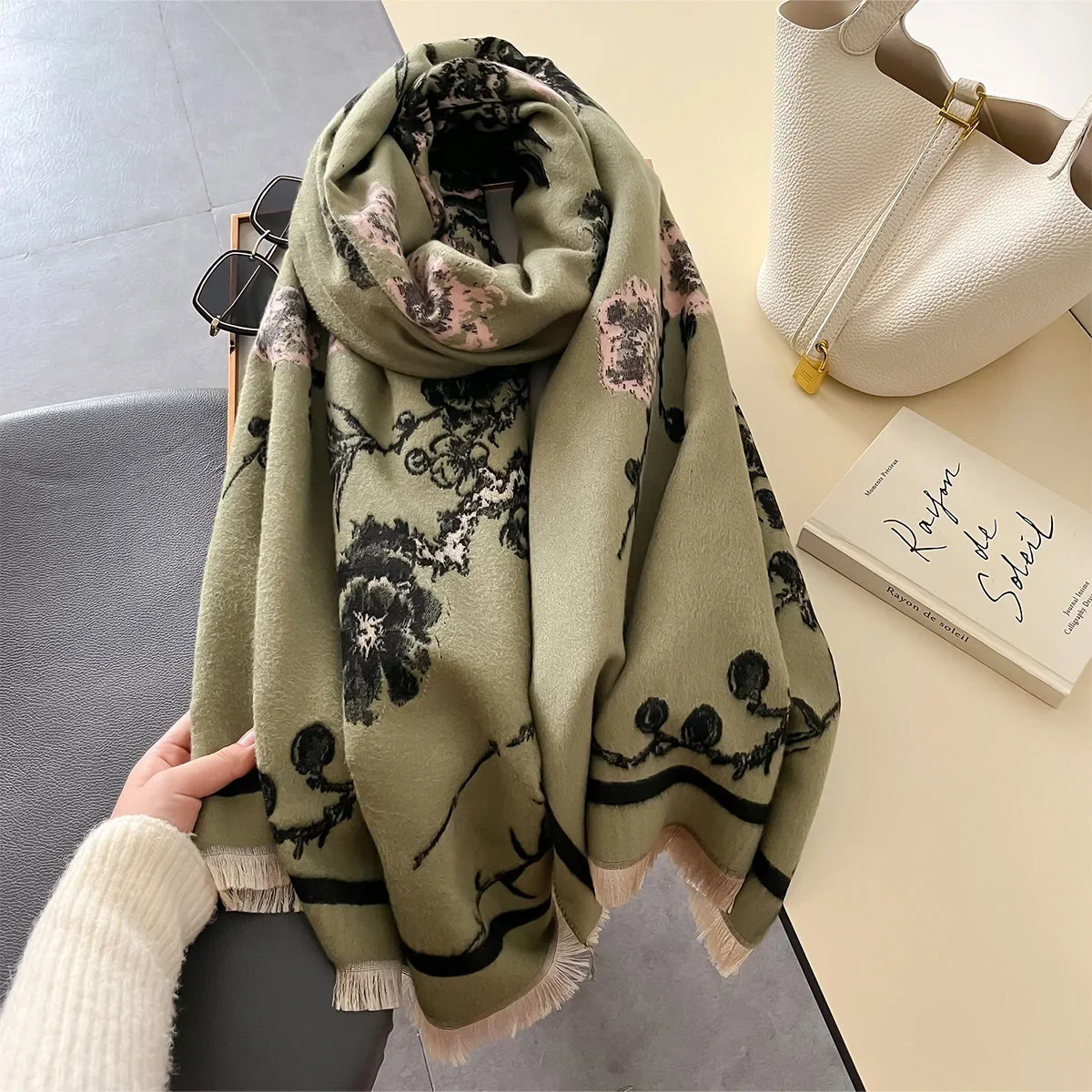 2024 New Winter Warm Cashmere Wraps Women Scarf Luxury Design Pashmina Thick Shawl Blanket Travel Poncho Stoles