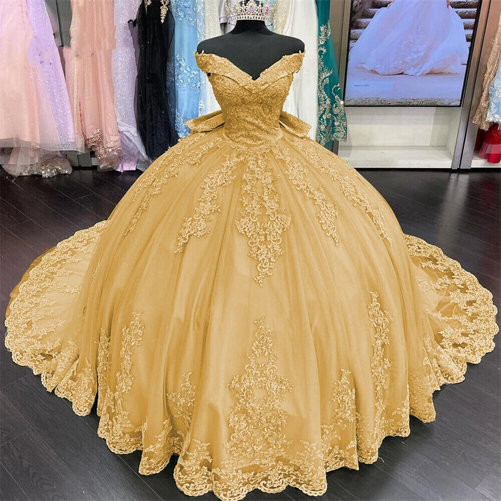 

Elegangt Lace Off Shoulder Gold Quinceanera Dresses Sexy Applique with Bow Vestidos De 15 Años Customized