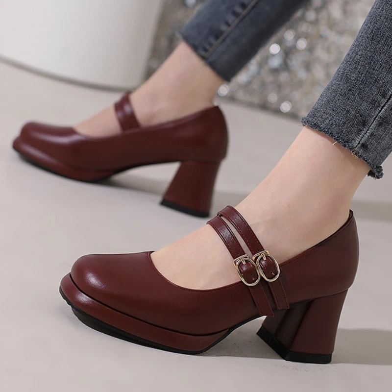 

Элегантные женские туфли Мэри Джейн на высоком каблуке, модные туфли с ремешком, черные, телесные, красные, вечерние свадебные туфли на каблуке, женские модельные туфли-лодочки, новинка 2023 года