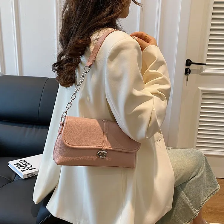 

2025 Spring Vegan Leather Embossed Lychee Texture Chain Shoulder Bag - Convertible Strap for Commuting/Casual/Evening