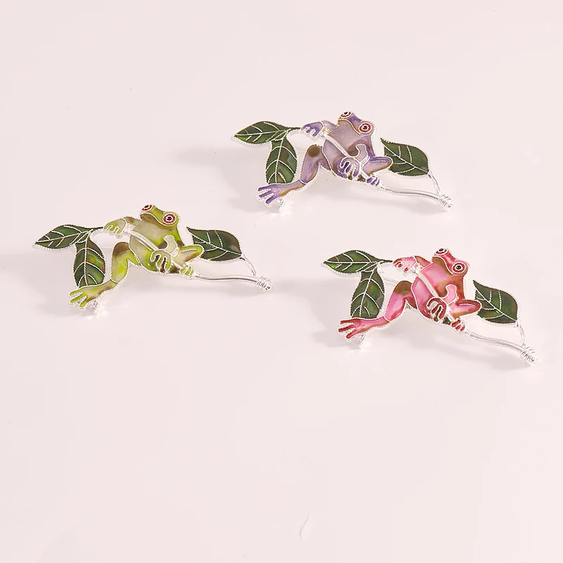 Frog brooch imitation enamel brooch high-end feeling painted