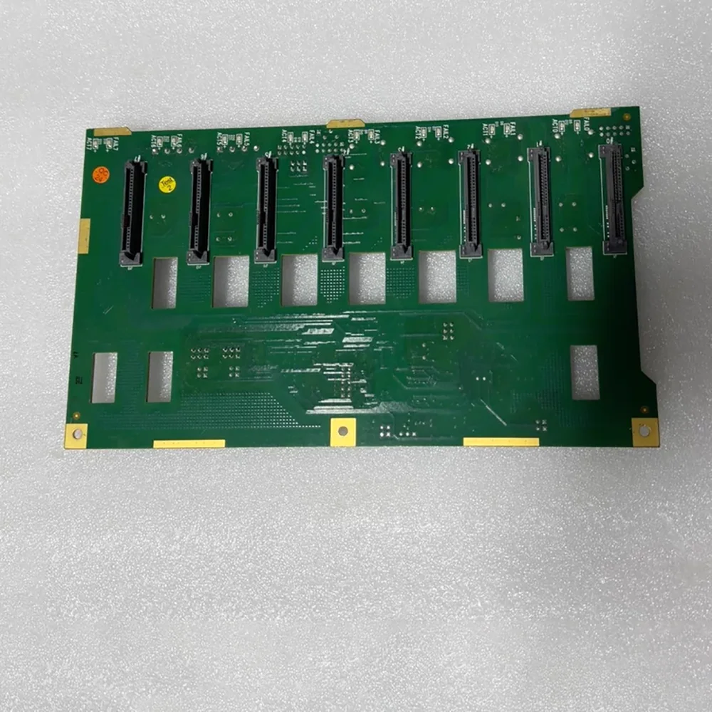 8-drive backplane SAS743TQ 743TQ