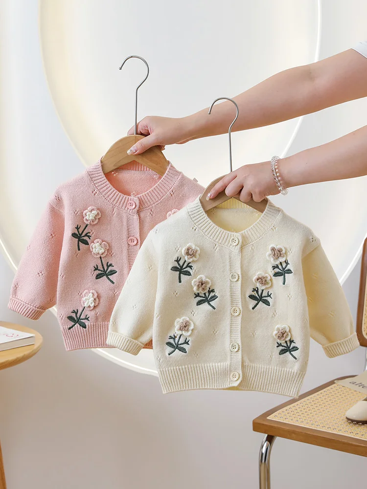 2024 New Girls' Casual Resort Style Sweater Fall/Winter Knit Long Sleeve Cardigan Small Flowers Daily Sweet Lovely Warm