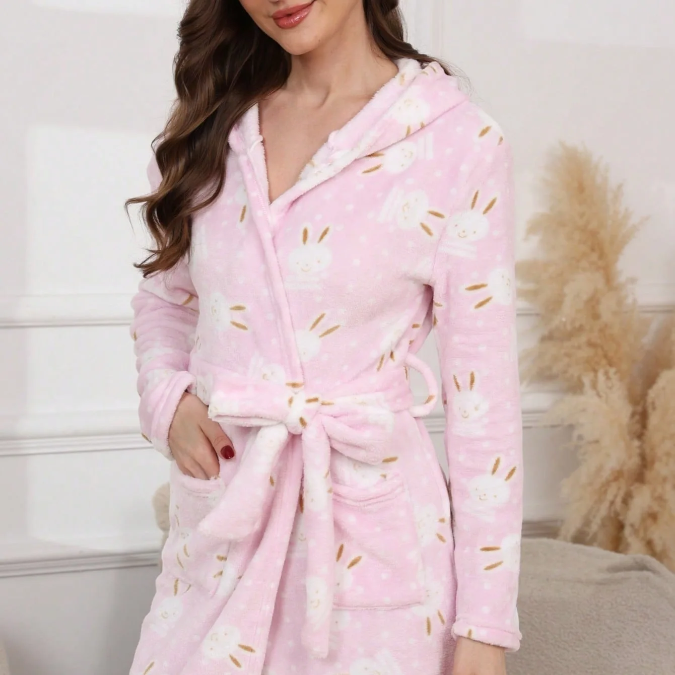 One Piece of Women's Solid Color Hooded Robe with Belt Newyear Cozy and Warm Fleece Pajamas for Home Wear in Autumn and Winter.