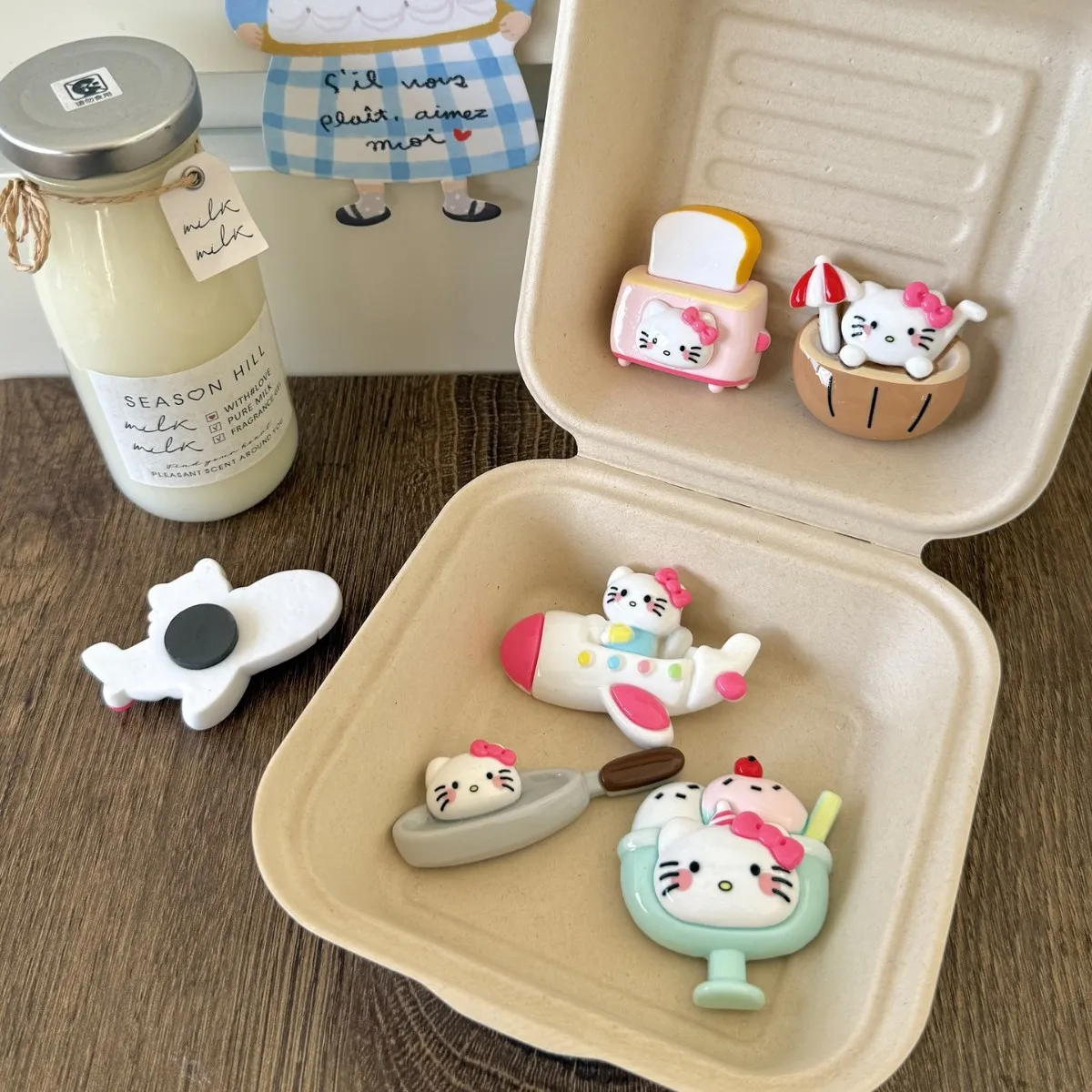 

2025 The New Hot-selling Cartoon KT Cat Resin Refrigerator Stickers Trendy Personality Cute Diy Decorative Trinkets