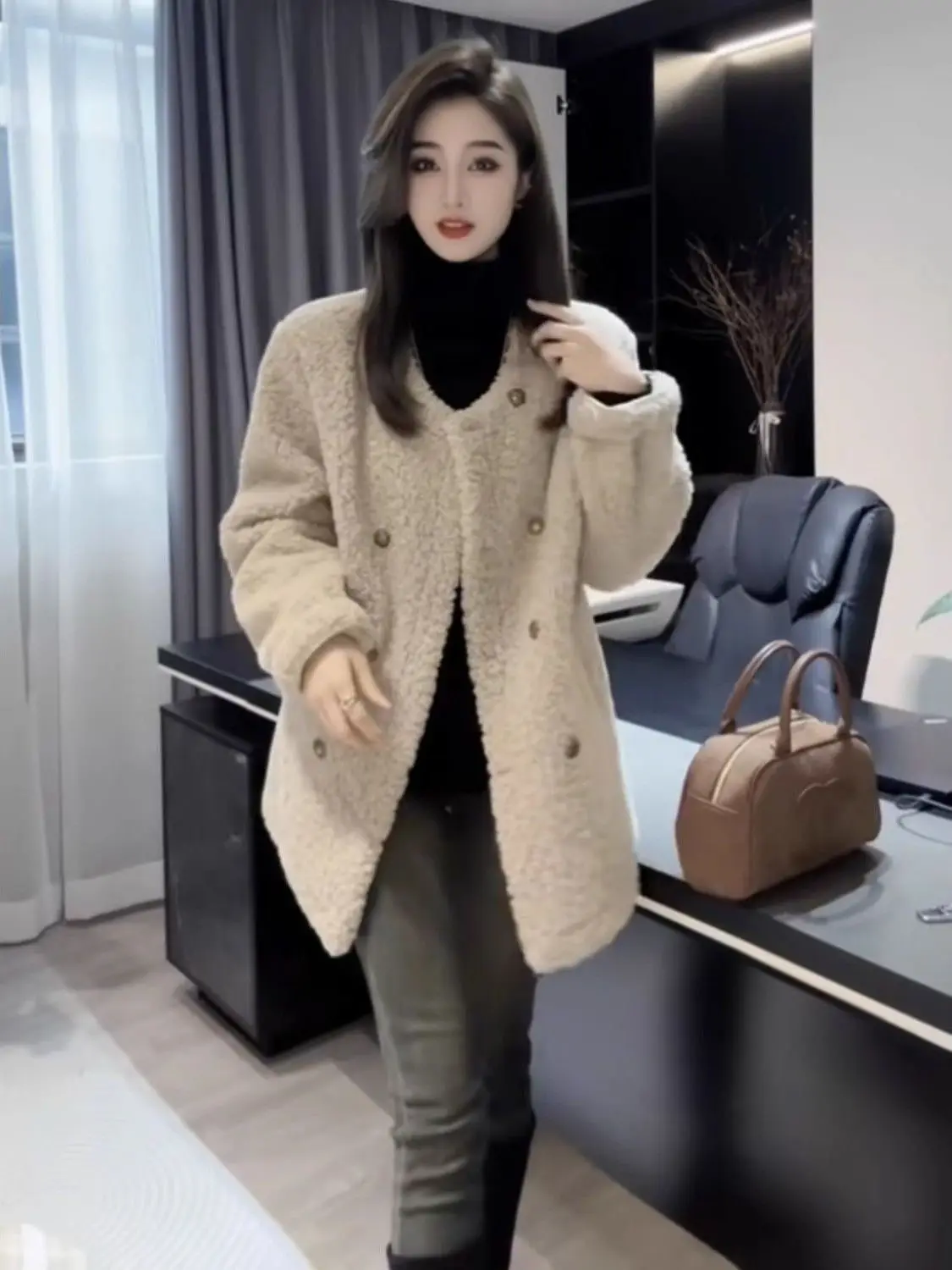 

Women's Thiened Lamb Velvet Autumn Winter New Sle Retro Color Loose Double Button Warm Coat Slimming Korean Sle