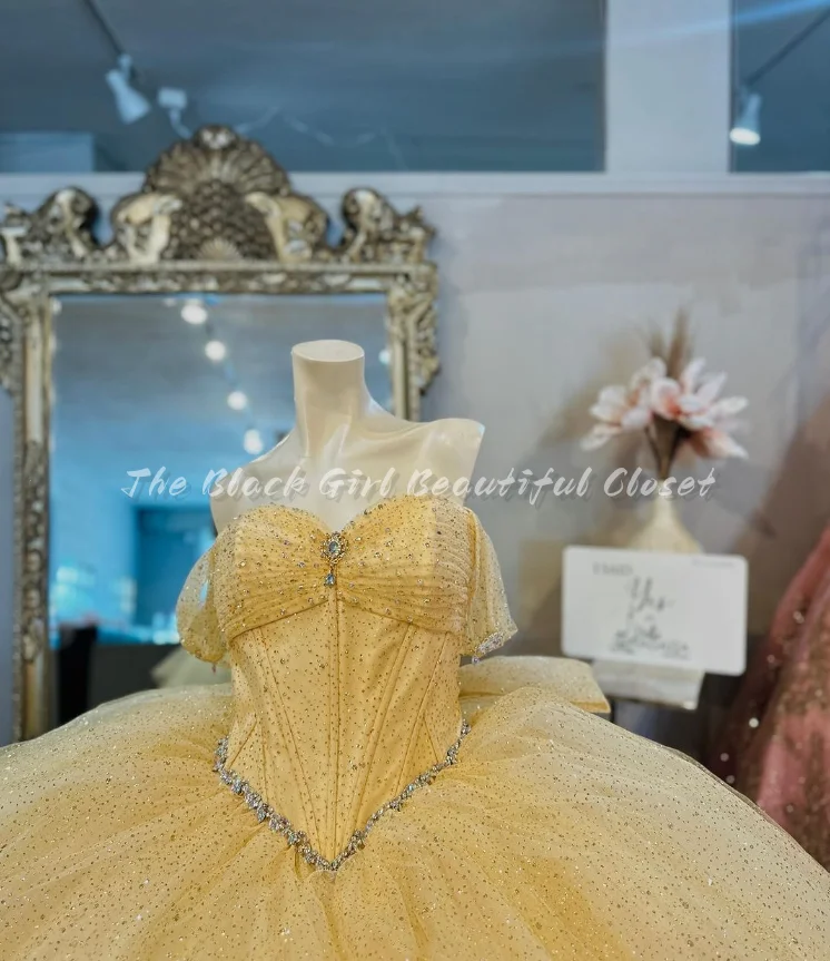 Pale Yellow Elegant 15 Quinceanera Dresses 2025 Luxury Sequin Tulle Bow Tie Card Shoulder Tiered Princess Puffy Dress