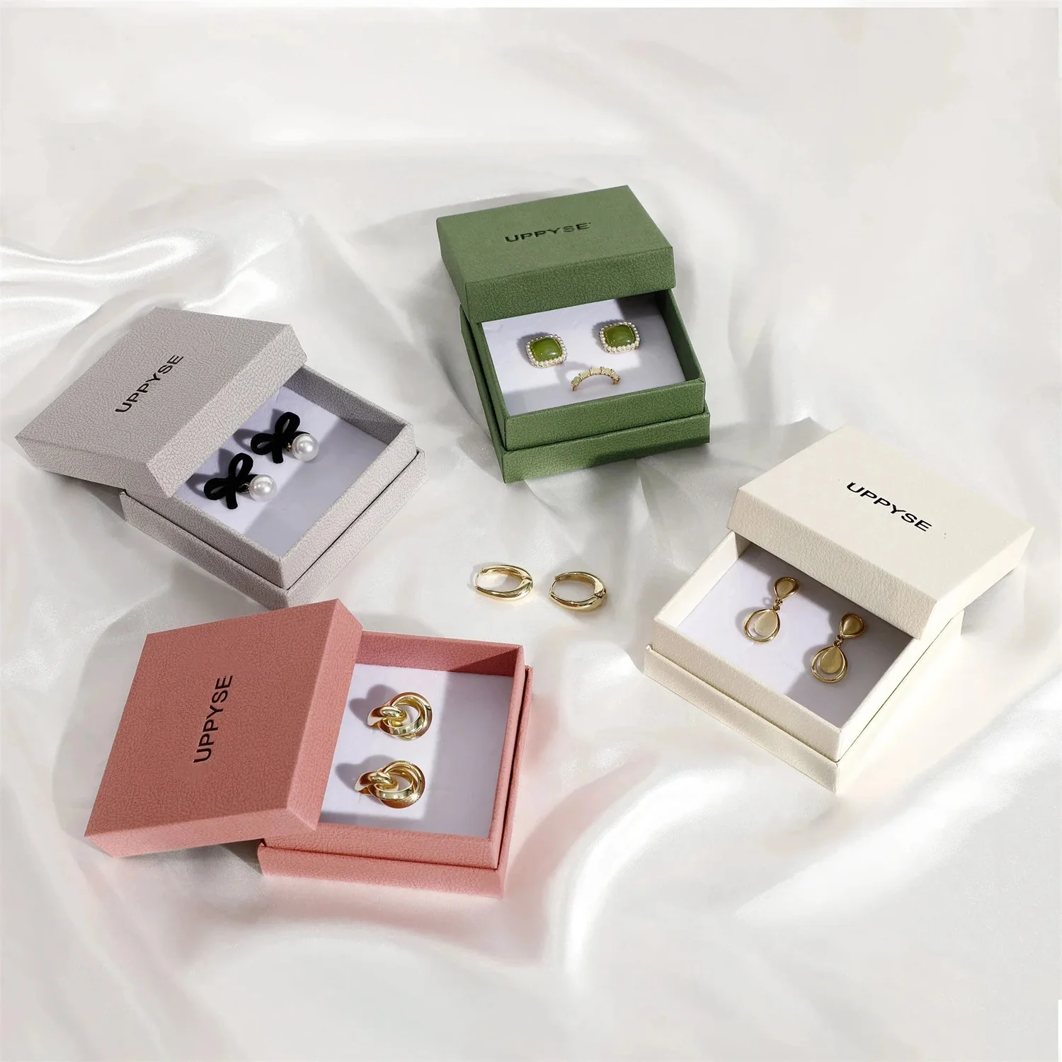 50pcs Gift Box Carton Multicolor Ring Necklace Box Bracelet Box Jewelry Box With Sponge Pad Custom Personalized Logo Chic Small