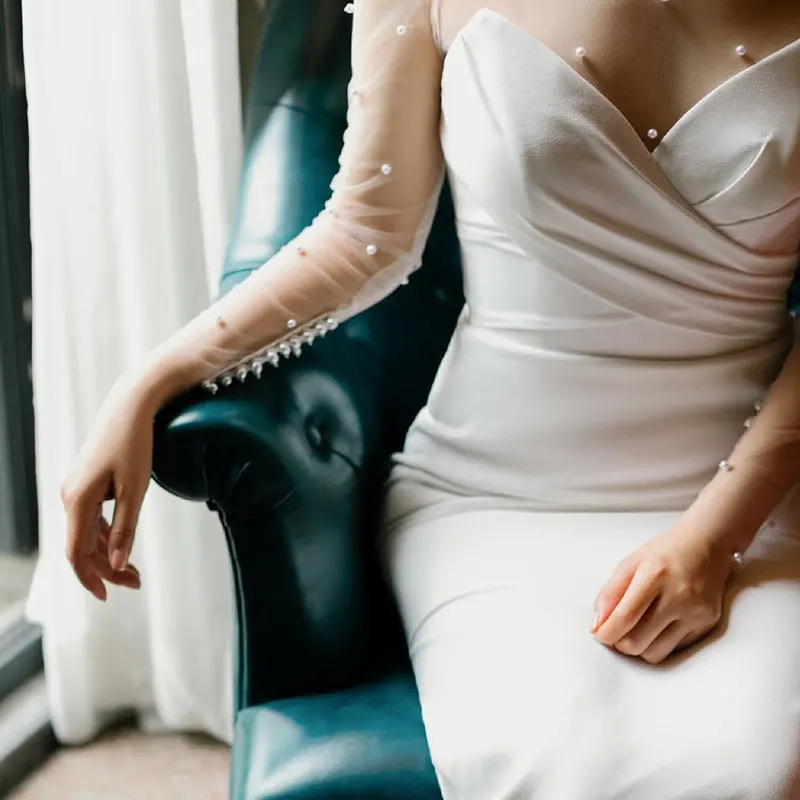 أنيقة الساتان التخسيس العروس ضوء الشاش أزياء داخلي حورية البحر نخب اللباس الخصر مقصوص قطار مأدبة ثوب