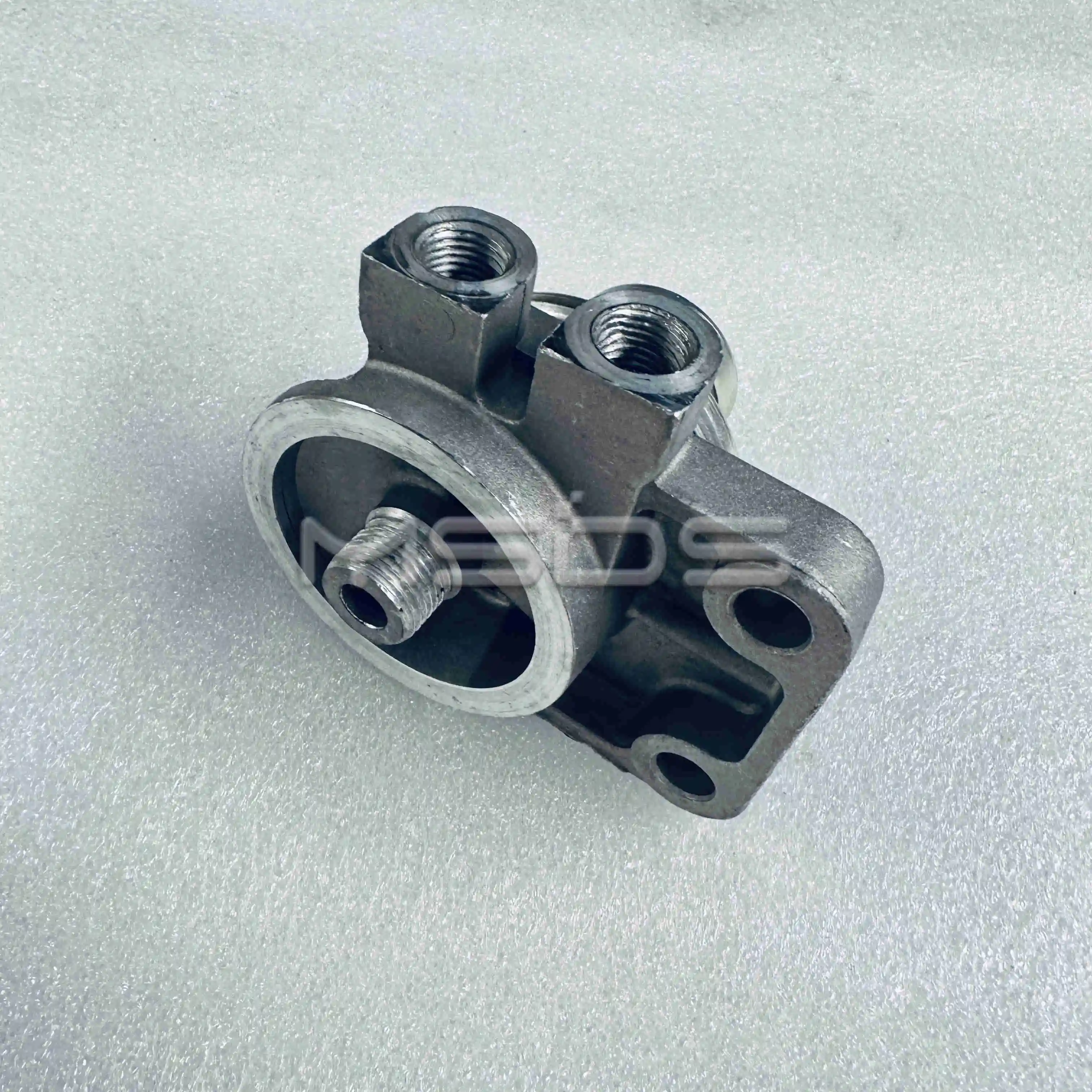 B3.3 Cummins Engine Parts Fuel filter head C6204717210