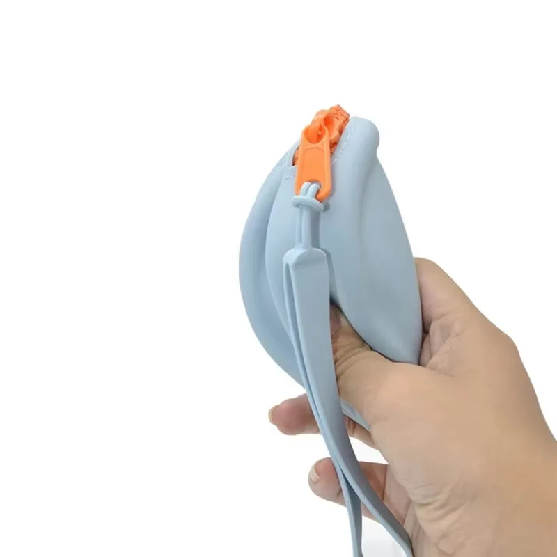 Silicone Dog Treat Pouch 2